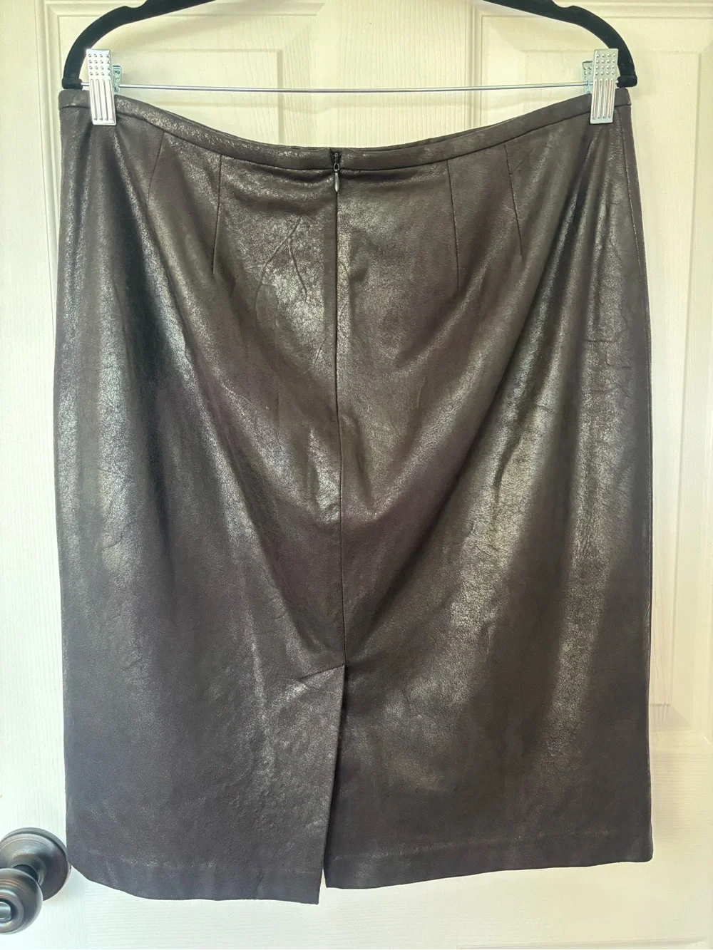Calvin Klein Size 12 Black Coated Faux Leather Pencil Skirt Midi Y2K Office